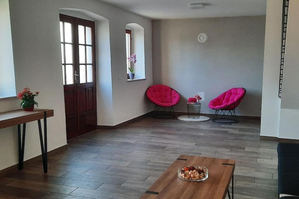 Villa For 8 People, Pool + Sea View